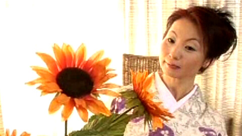 Rinko Nomiya 人妻