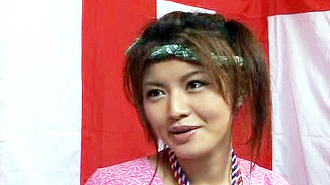 Yudzuru Famous Actress